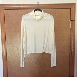 Old Navy Cream Ribbed Turtleneck Top